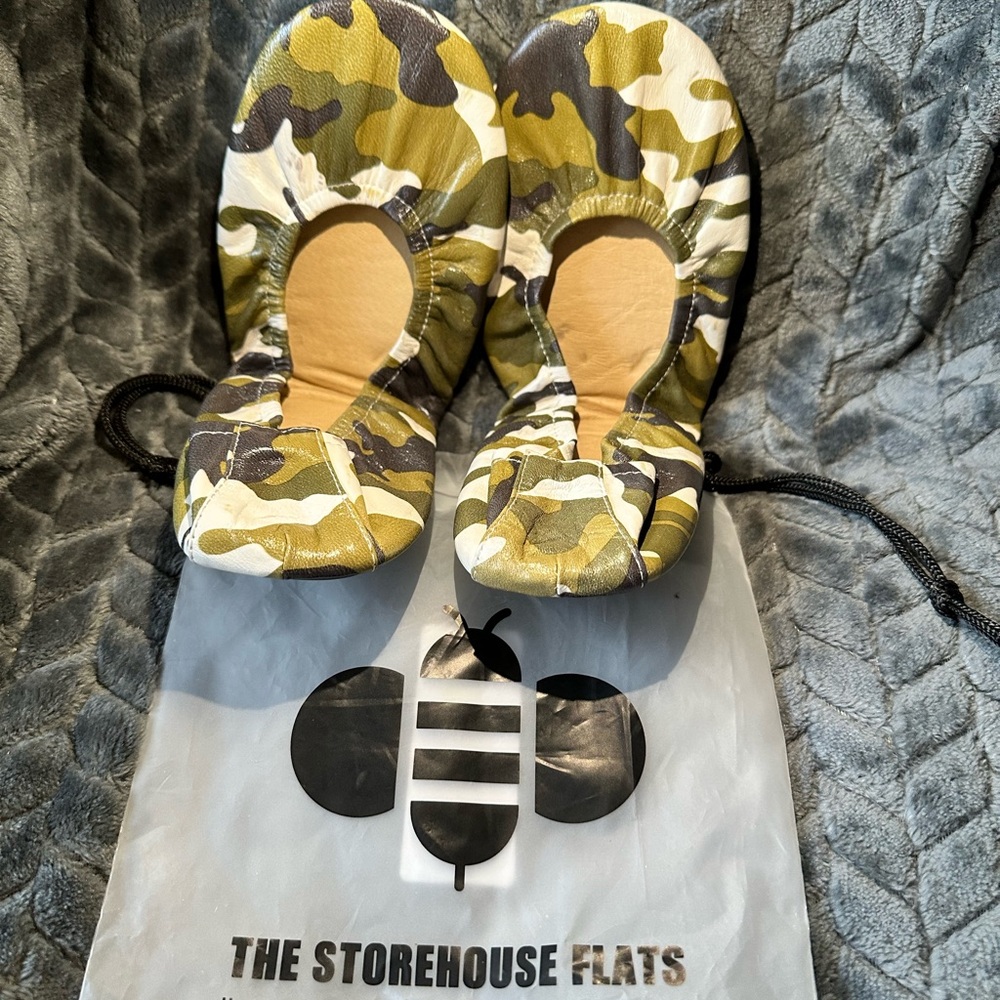 Storehouse Flats size 10